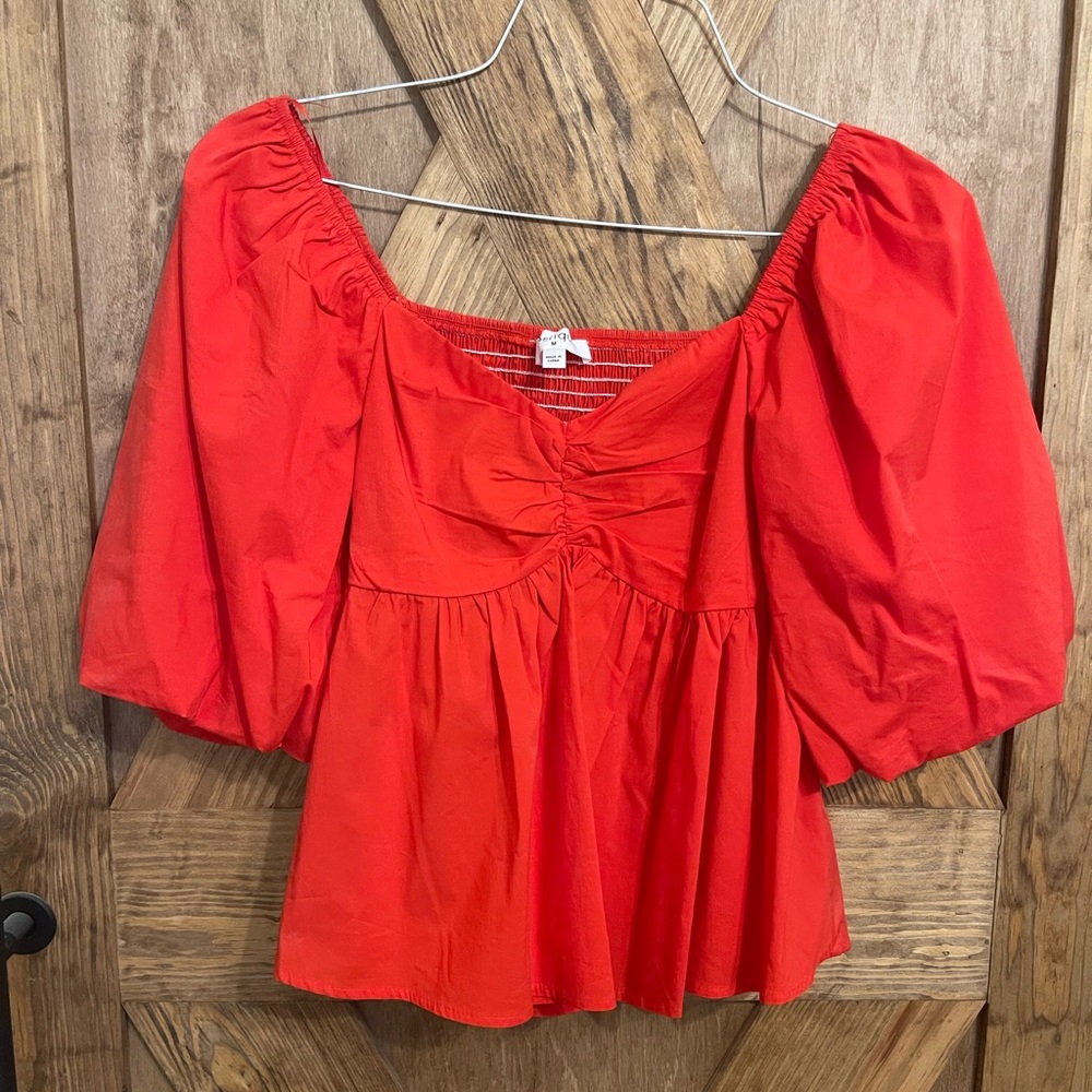 Puff sleeve top from Vestique